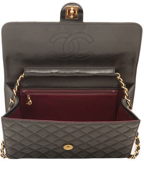 vintage chanel single flap excellent condition